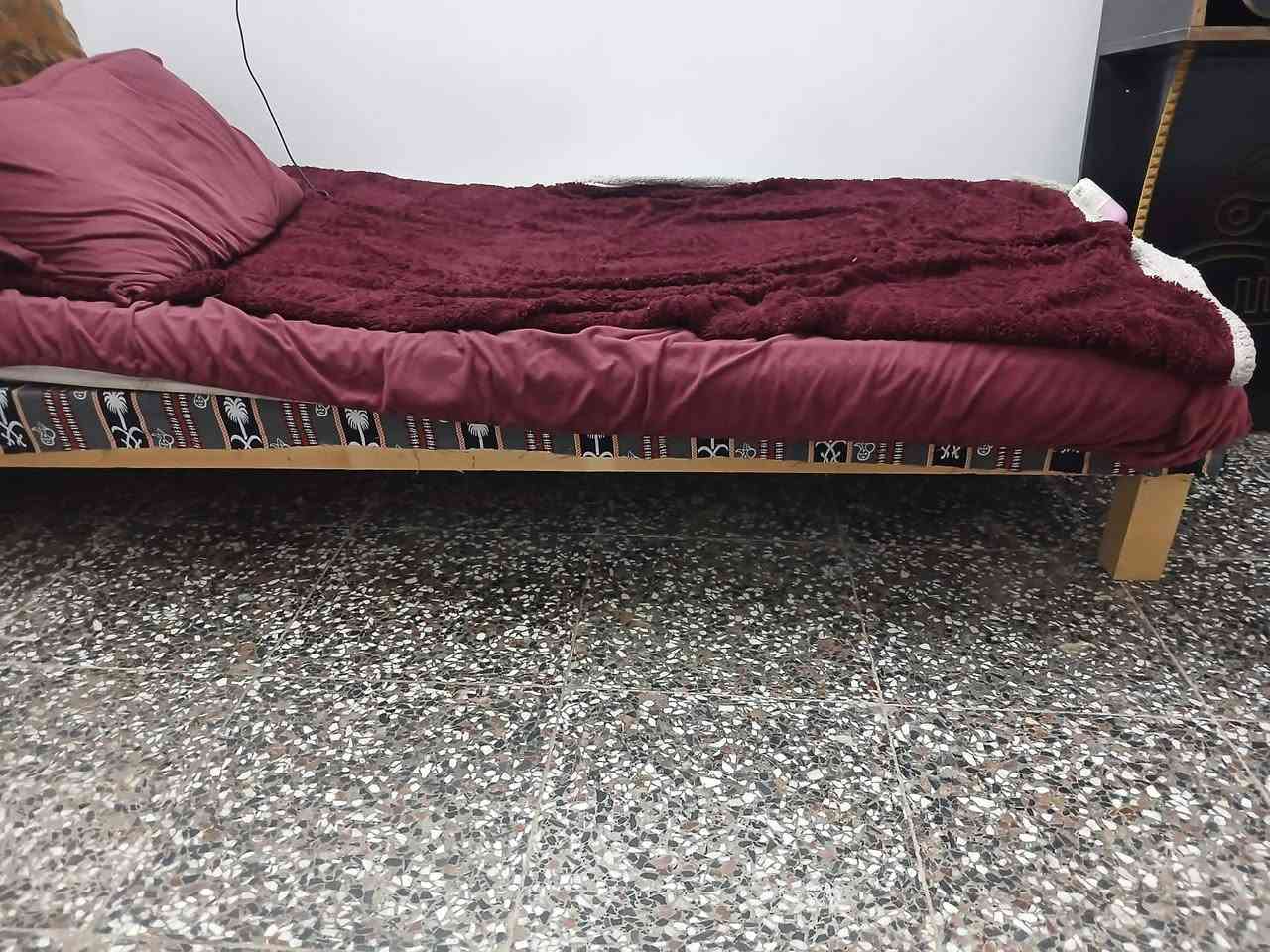 كنتور عدد 2 نضيفات جدا 
جرابي عدد 2 مستعجل ع بيعتهن 
ميز تركي نضيف مكاني حي الجهاد الاستفسار ع خاص


**إذا كنت صاحب هذا الإعلان وتريد حذفه لأي سبب، رجاءا أرسل رسالة إلى الدعم الفني**