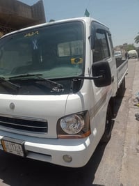 ام عيون موديل 2001 مابيهه قطره صبغ بيهه بس تكحيل مكينه كير خيرمن الله ...