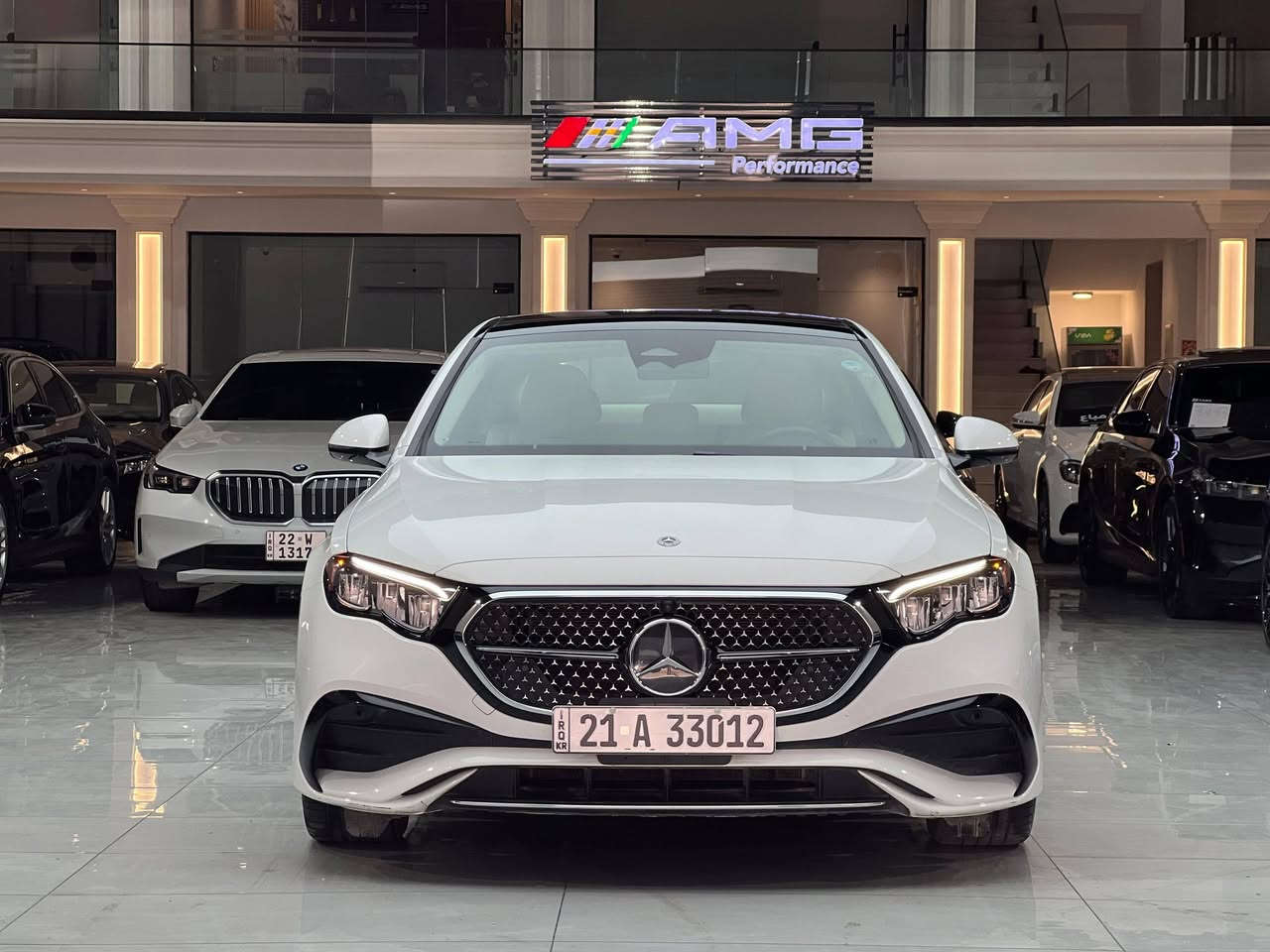 Mercedes Benz E350 2025
كلين تايتل كفالة عامه 
ماشيه 32.000 مايل 
ابيض داخل ابيض 
AMG KIT بلادي 
360 كامرات 
كشنات تدفئه وتبريد 
وارد امريكي وضمان انتربول 
للاستفسار 
***********
***********

