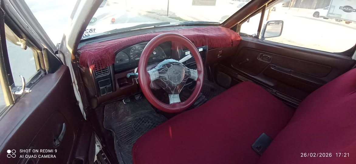 سڵاویخواتان لێبێ،، نیسان١٩٩٧ناوسور تەبریت لەسەر سویچ، ڕەقەم عەسلی سەنەوی پلاسیک  ساڵێکە بەسەرچوە،،،گێڕمەکینەو ئەکسل کارەبای وتەقەوڕەقە چوارتایەی لۆک برێک ،دەعمو لێدراوی نیە هەموشتێکی وەک لۆک وایە شوێن سلێمانی هەواریشار،،نرخی ٥٨وکەمێ مەعامەلە ،،*********** السليمانية, العراق
