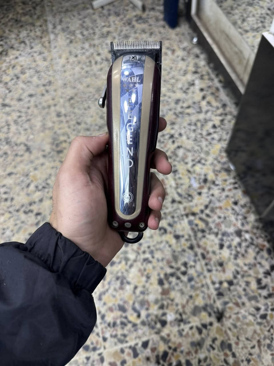 السلام عليكم مكينه وال لجند صالها سنه عندي بعدها بل ضمان مال اطلس  او مستخدمه قليل او نضافتها 90‎%‎كما موضح بل صور  مشتريها من اطلس النمر مالتها مامفتوحات ولمشط بعدهن بل كارتونه السعر 100  الرقم *********** بي واتساب
