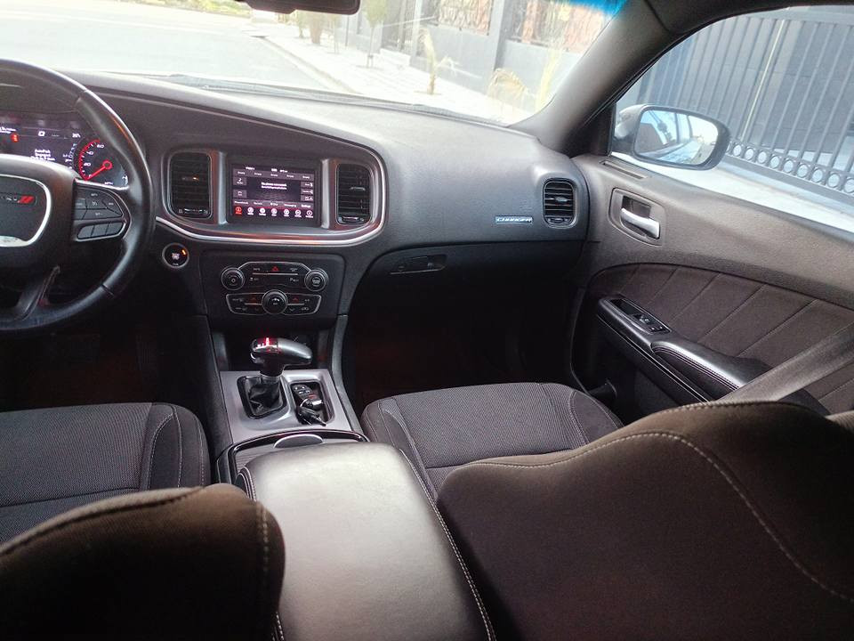 دۆج چارجەر وارد امریکی٢٠٢١ مواسەفات Sxtمەکینە ٦پستن بێ سلاید شاشە گەورە بەسمە شەغال ویل کەب بلاجکتۆر گیر لە سوکان تەعدید سرعە تحکمات سوکان کوشن کارەبای کامێرا حساس سەیارەکە گێرو مەکینەی بە شەرتە ١٠٠میل ڕۆیشتەوە ڕەقەم و سەنەوی نوێیە سەیارەکە سبوغ عام نیە بەس بە عام دەی فرۆشین هیچ ژورەوەی نەگرتووە تەنها ئێرباگ شانی هەیە 
سعر ١٧٥$
تەلەفۆن  ***********
رەقەم شانسی 2C3CDXBGXMH503982 أربيل, العراق
