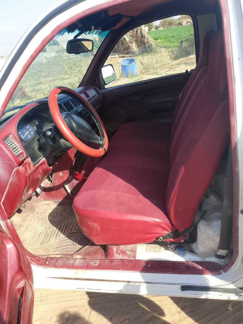 سلام عليكم بيكم تيوتا موديل 2001للبيع مكفولة كير محرك شاصي كهربائيات شغاله سياره فقط بدي مرشوش اثر جراد تخم تاير جديد حداديه جديد سياره ترايها 160 مال جناي.رقم بغداد اصفر سنويه كارتونيه قديم مالك سياره فوك من بغداد  تريد احولك انه سعر يختلف تريدانته تحول سعر اقل لاستفسار اتصل على صاحب السيارة عنوانه بين كربلاء والنجف.***********.***********
