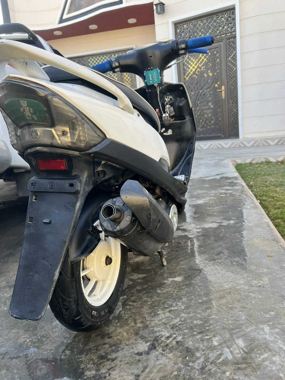 السلام عليكم 
ماكس عدله للبيع محرك 55مزود وشرط 
نكره سلف وهندر شغال دراجه كهربائيات كلها شغاله نضيفه كلجات رياضي كلشي شغال بيها 
السعر: 450 بيها مجال 
المكان : تـكـرَيت 
رقمي : ***********
