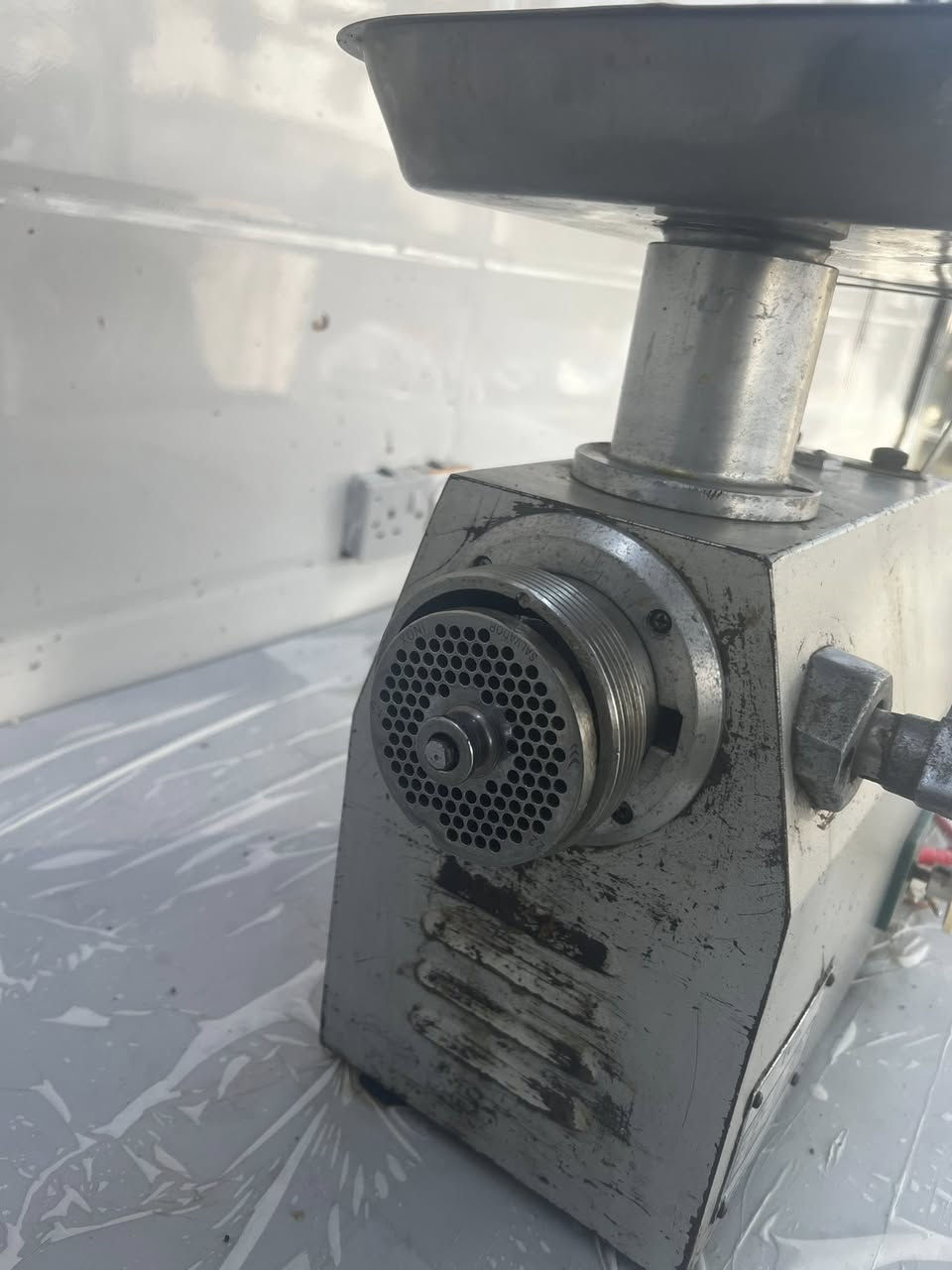 مثرامة لحم 🥩 باب اول القديم قياس ٢٢السعر ٣٠٠الف ***********بغداد تقاطع النهروان
