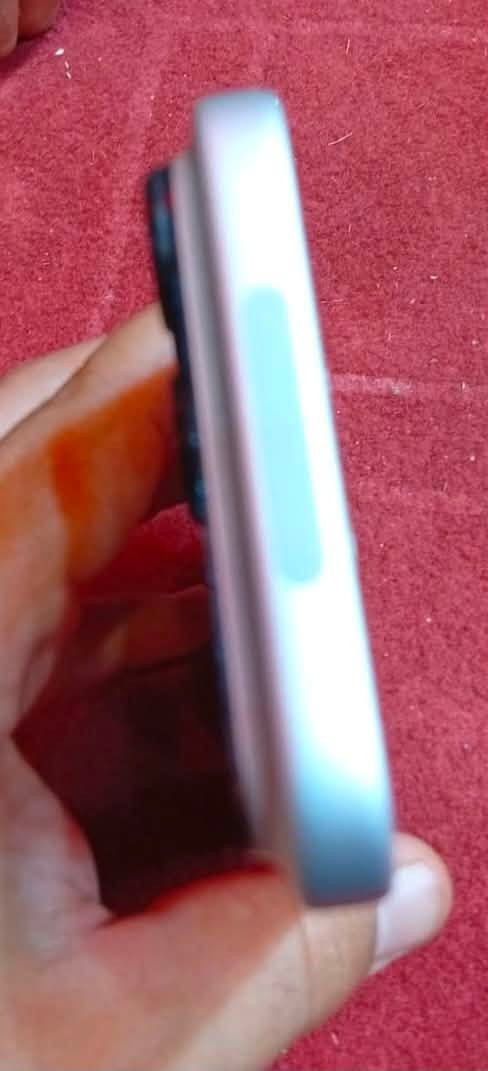 السلام عليكم اخوان
آيفون 17Pro Max - اللون سلفر -للبيع الجهاز نظيف استعمال فقط برامج ولالعبة منزلة
ذاكرة 256 GB
جهاز شريحة ألكترونية - أيسم eSIM 
بطارية 99%
جهاز بعدة بالضمان ماخذة بشهر ١٢-٢٠٢٥
السعر مناسب جداً ١،٧٢٥ ولشراي يدلل ما أقصر وياه
المكان نجف / حي الحنانة
رقم/ *********** واتساب موجود
