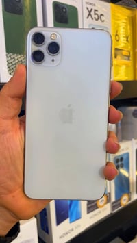 ايفون 11 ابرو ماكس ذاكرة 64 ابلادي الجهاز كلة شغال ضمان  بطارية 73 الس...