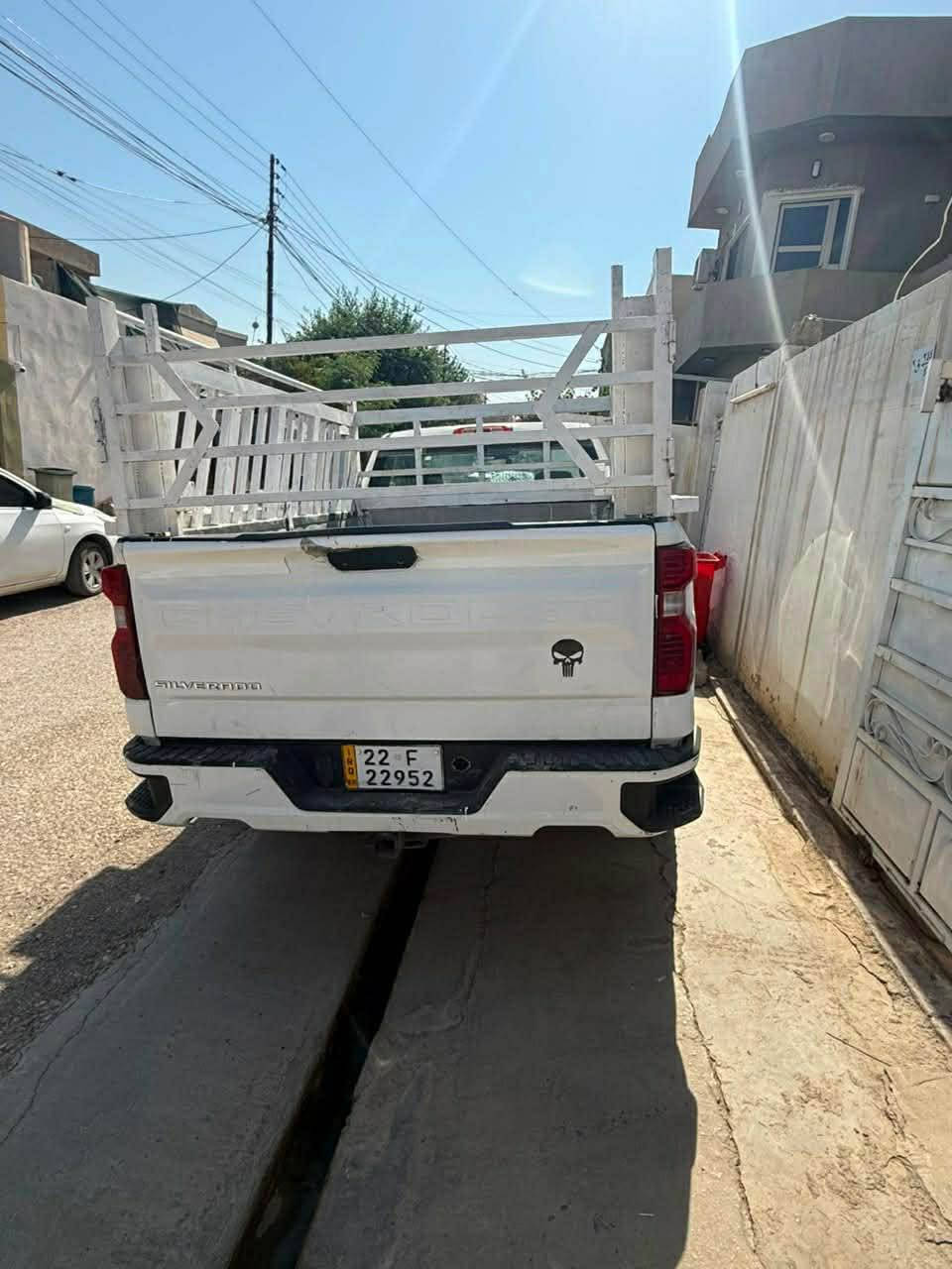للبيع فقط اني مكلف بنشر .

170 ورقة . بيها مجال 

سياوة شوفر سيلفرادو موديل 2021
گير محرك صدر كلة بشرط
سيارة كفالة عامة بدون صبغ
جاهز للاخير اي نقص مابيها
مكان سيارة كركوك 
***********

*********** أربيل, العراق
