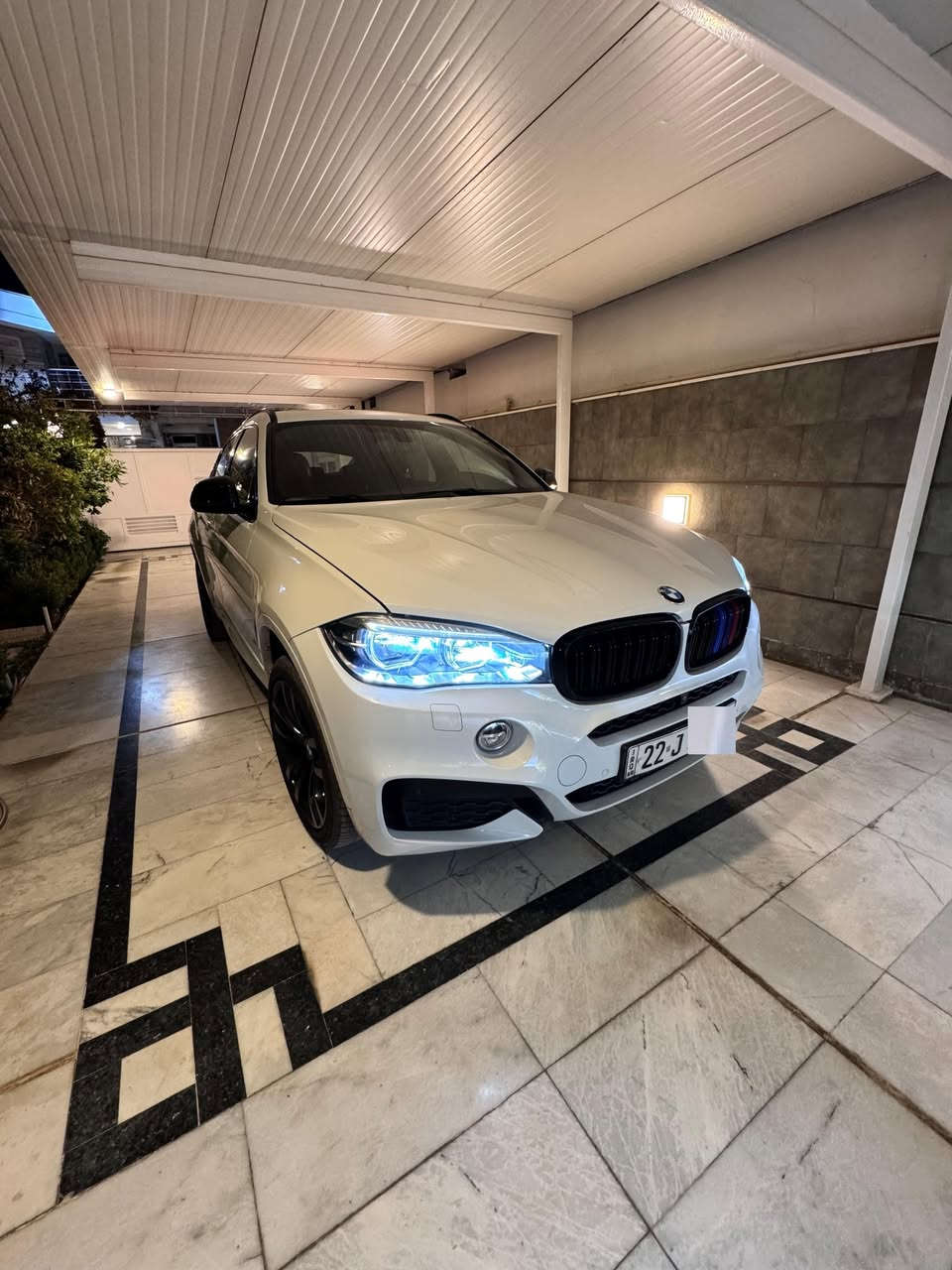 سلام عليكم 

للبيع  BMW X6 35i
موديل :2019

خليجية وكالة العروش

سيارة بلاد ما ملعوب بيها نهائيا

عداد: 120km

…………………………………………..

بصمة 

سلايد

سقف: شامو

ابواب بصمة

ابواب بردة

كشنات هيتر

كشنات تبريد 

كشنات كهرباي

رادار امامية 

تحديد سرعة

لايت :BMW Adaptive LED

صندوق كهرباي

سماعات:BANG&OLUFSEN

كامرة:360’

تبريد ثلج  
وبعد هواية مواصفات ...

…………………………………………………………………..

سيارة جديد

ماشية: 120الف 

بدون صبغ 

سيارة وكالة عروش

سيرفس كل بشركة العروش

ضمان : كير محرك بشرط 

كهربائية كل بشرط

سيارة جديد جديد بدون اي نقص

رقم بغداد جديد

……………………………………………………………………

سعرة :355$ ورقة

مكان : بغداد الكرادة

رقم تلفون 
***********

