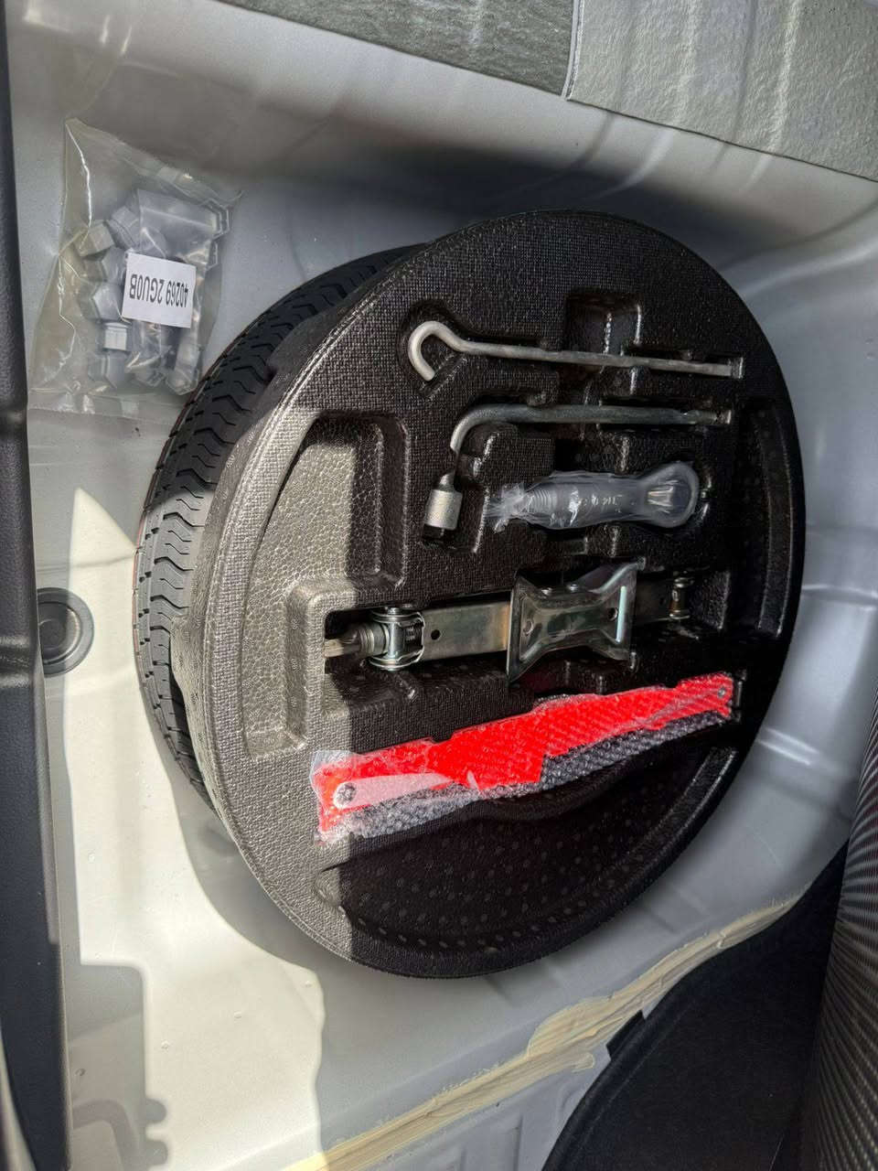 سلام عليكم نسيان سنتره موديل 2025 باسمي ماشية 7000 مكفوله من ضربة وصبغ وبيه طخه بلباب على كد شبر السعر 123 وبيه مجال بسيط بغداد رقم ***********
