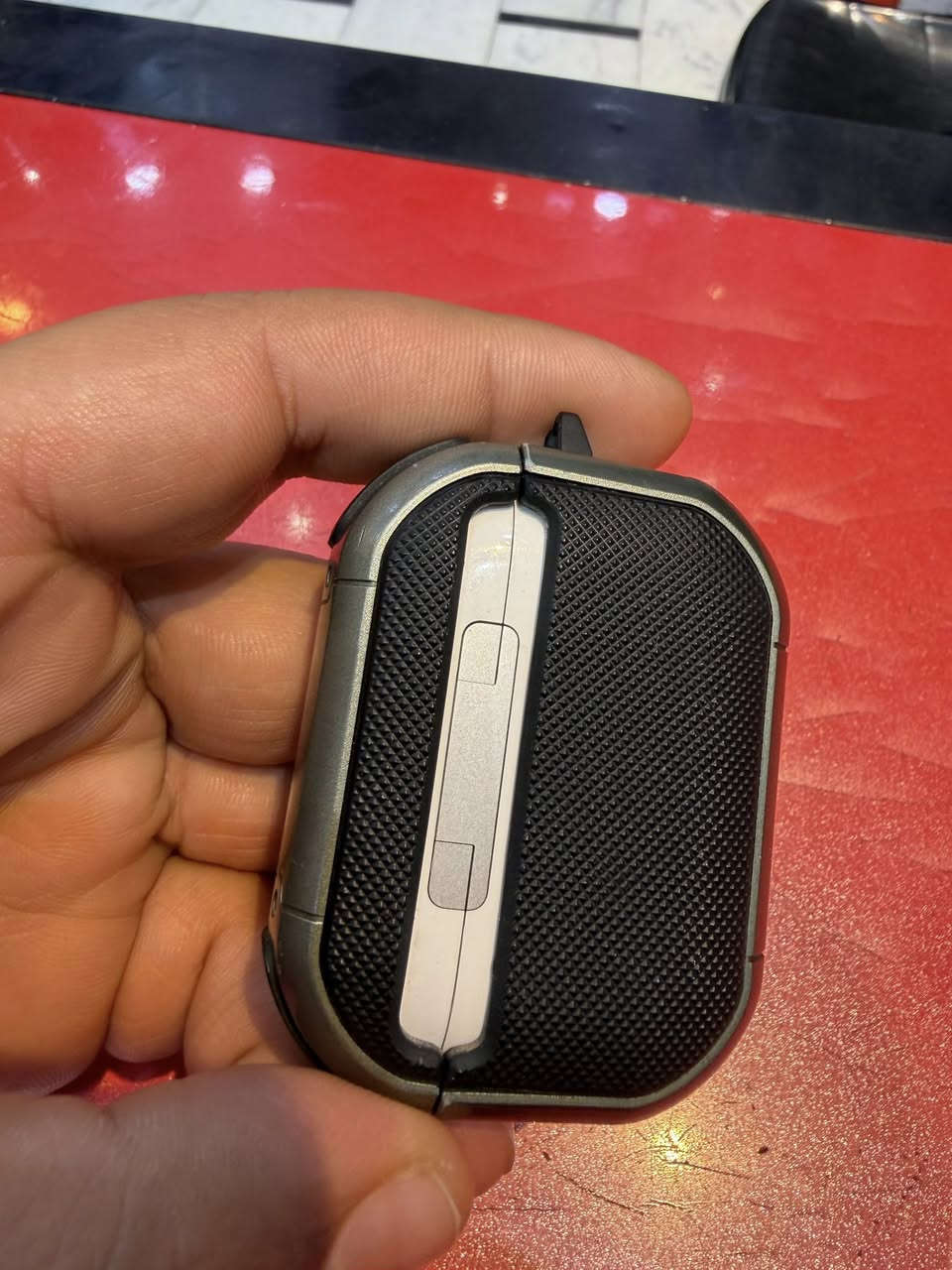 اير بودز الجيل الثاني مستخدم استخدام نظيف وبسعر مناسب


**إذا كنت صاحب هذا الإعلان وتريد حذفه لأي سبب، رجاءا أرسل رسالة إلى الدعم الفني**