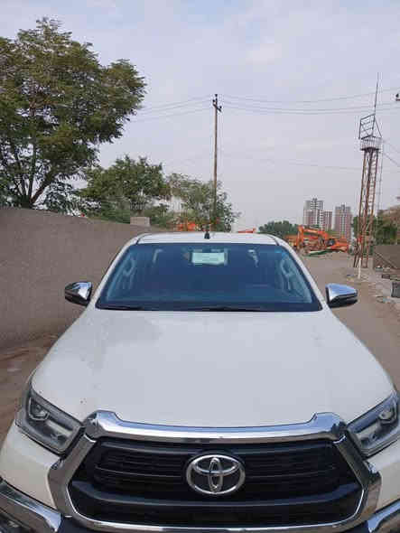 هايلوكس فور ويل سعودي
موديل 2022 بانزين فول مواصفات
ماشية 61 الف وقابل للزياد
كشنات تدفئه تبريد 
شاشة جبيرة أصلية 
بلوجكترات زنون اليدي
لايتات زنون اليدي ناصي عالي
دخول ذكي بصمة أبواب 
بصمة تشغيل 
دشبول ليزري 
كامرة خلفية وحساس خلفي 
تحكم ستيرن 
نضام يكو لتقليل صرف الوقود 
تبريد بيانو شاشة  
كير اتوماتيك 
دفع رباعي 4X4 
حساس اطارات 
كير ومحرك مكفولات 
مكفول من الصبغ فقط بارد بلجاملغ قليل
للاتصال *********** بغداد
