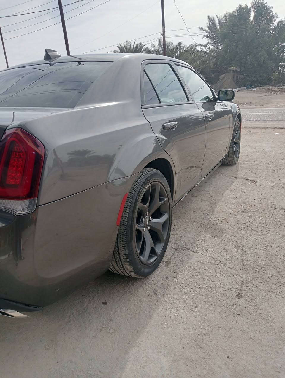 سلام عليكم وبامه

                  الموديل 2021 معلايه 2023

                 

السيارة كفالة عامة 
تقرير

حجم المحرك 3600

مواصفات السيارة:-
بدون بنورما
* نقطة عمياء . 
* حساسات امامية . 
* مصابيح امامية زنون مع  بلوجكترLED . 
* ويل قياس 20 أنج . 
* حساسات خلفية .  . 
* شاشه كبيرة مع نظام ملاحة نفكيشن GPS .
* سستم صوت كامل  
* كراسي جلد طبيعي شعار S
* مقاعد أمامية كهربائية عدد 2 .  . 
* مقاعد أمامية تبريد وتدفئة . 
* مقاعد خلفية تدفئة . 
* تشغيل عن بعد .  . 
* تدفئة ستيرن . 
* محدد سرعة .  . 
* كاميرا خلفية دوارة.
* مرايا رادار مع ترحيب متحسسة للاضاءة  
* دخول ذكي (بصمة) .

(السيارة رقم بغداد دولي الجديد)
السعر 230
مكان السيارة ناصريه مركز 
***********
