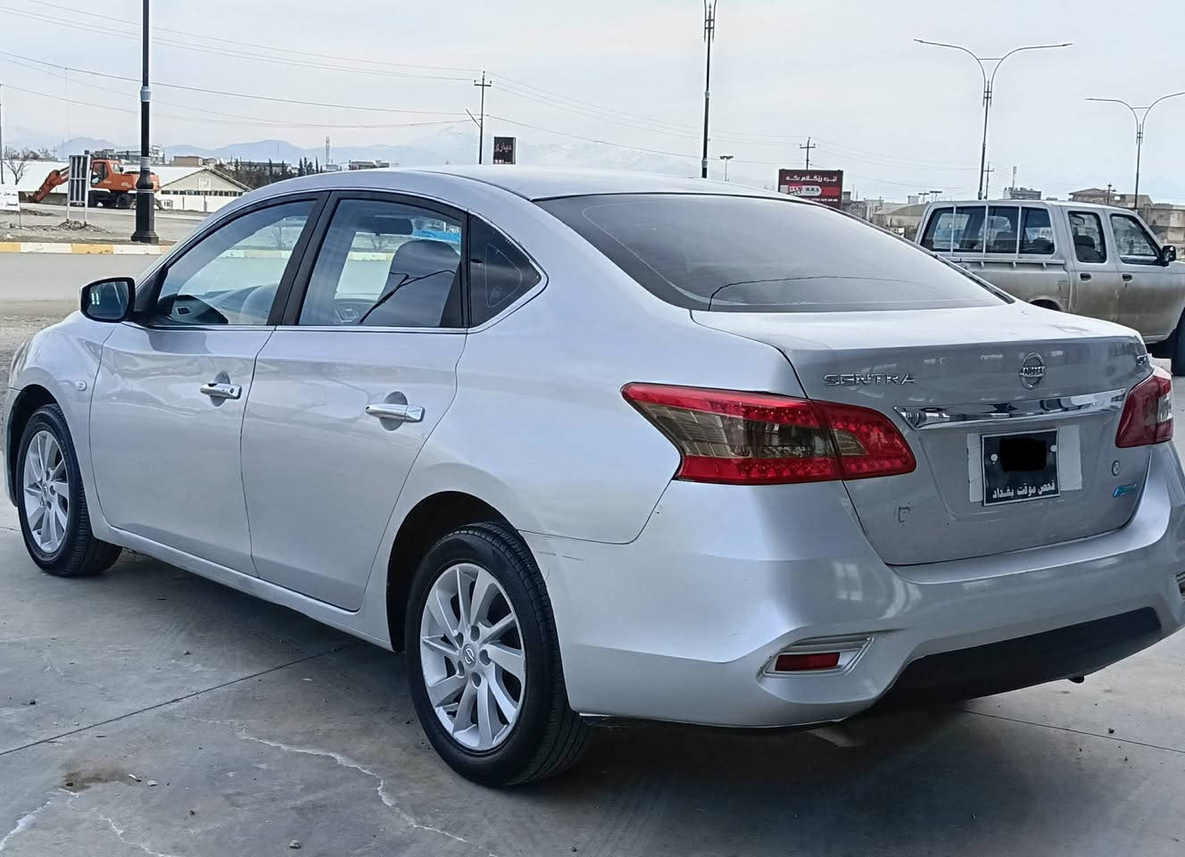 سێنتڕا 2015 خلیجی بڕاوەی دووبەیی
سەیاڕەکە لۆکە حەیب بڕە ناوزەڕدە
بەسمەیە دەڕگا بەسمە لۆک لۆکە هیچ حەیبێکی نیە گێڕ و مەکینە و تندو تۆلی بەشەڕتە
چواڕ ویل و تایەی بیلاودی لۆکی لەژێڕە
گەڕمی ساڕدی ئیش دەکات  سەخفی بۆیاخی نیە لێدڕانیه نیە هیچ کەمی و نەقی نیە بەنزین زۆڕ
کەم دەخوا مالی دۆستە 
نڕخ 53گەڵا 
شوێن ڕانیه


**إذا كنت صاحب هذا الإعلان وتريد حذفه لأي سبب، رجاءا أرسل رسالة إلى الدعم الفني**