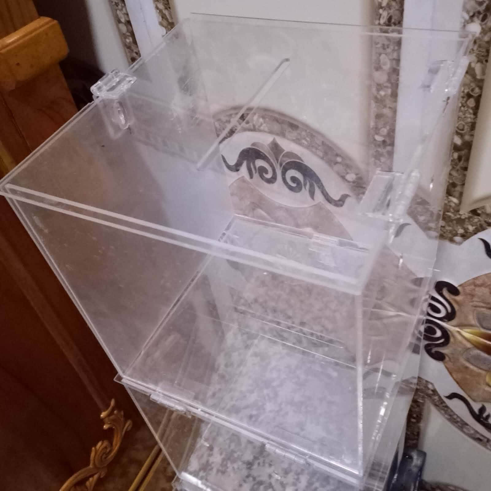 قاصات للبيع 
شفاف قياس 20×20
5 قاصات عدد سعرهن 60 لف 
الخشب عدد 2 قياس  25×30 سعر 32لف
الحديد رتفاع 25× 20  سعر 12 

الارمادي صوفيه تواصل خاص


**إذا كنت صاحب هذا الإعلان وتريد حذفه لأي سبب، رجاءا أرسل رسالة إلى الدعم الفني**