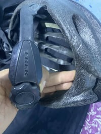 خوذة تريك اصلية السعر واتساب او خاص 07709777155