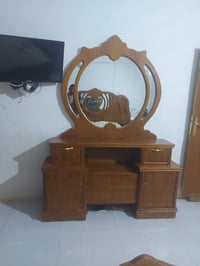 غرفة نوم • باب حديد • استخدام قليل