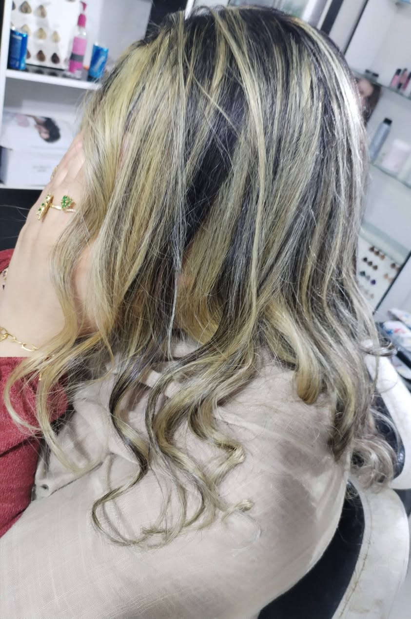 ميش بلاتيني ثلجي واحسب الطلب معه معالج وقص وشسور مجاني العنوان طويريج الجمعيه شارع الشط صالون اكليل الورد يم فرع زين العابدين بنات عروض تجنن 🌸🌸🥰٢٥


**إذا كنت صاحب هذا الإعلان وتريد حذفه لأي سبب، رجاءا أرسل رسالة إلى الدعم الفني**