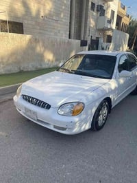 السعر 48 وبيها مجال سلام عليكم  سوناتا خليجي 2001 اصل بانزين رقم بغداد...