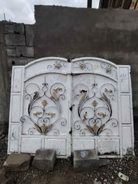 باب حوش للبيع سعر مناسب جدا 07708034391