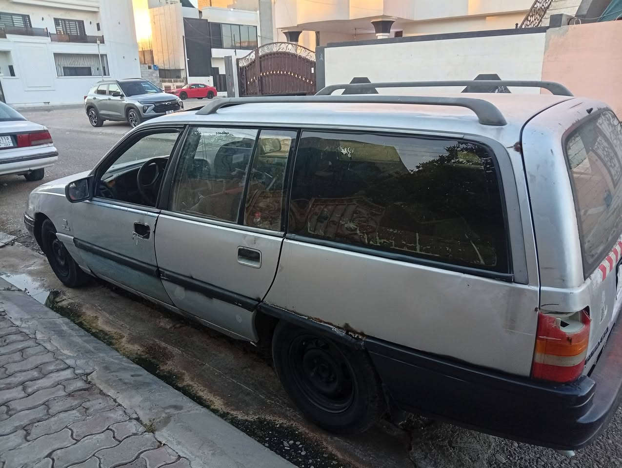 السياره كشره كدام العين #رقمه (فحص صلاح الدين) صاحبه موجود شرط التحويل او وكاله خاصه اذا شراي اخابرلك صاحبه وتتفق انت وياه
#للبيع او #امراوس حسب القناعه #السعر 15 وبي مجال حك الجيه 
موجود خاص او وتساب 
***********
سلام عليكم ورحمه الله وبركاته سياره اوميكا استيشن للبيع مكينه بل باكيت كير بل باكيت شرط كير او مكينه السياره مو ايرفلو السياره كابريتر تحوير امسوينه فولل نشاط او سرعه حجم المحرك (20) مكان السياره #كركوك
السياره كشره كدام العين #رقمه (فحص صلاح الدين) صاحبه موجود شرط التحويل او وكاله خاصه اذا شراي اخابرلك صاحبه وتتفق انت وياه

