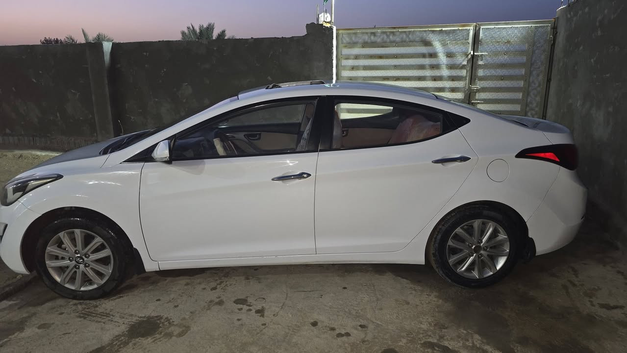 الانترة مضلع وارد خليجي
موديل ٢٠١٥ فول موصفات ١/١ 
وسونار موجود  محرك ١٨٠٠
مكان السيارة كربلاء رقم نجف
السعر       (١٣٥)
رقم ***********
***********  أل تصال
غير متواجد على الفيس
