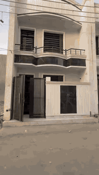 السلام عليكم
بيت للبيع مساحة 50 متر ، طابو زراعي .

في منطقة البوعيثة ، مجمع السلطان الثالث ، المربع الذهبي ، قرب الشارع العام والسوق .

البيت يتكون الطابق الارضي  : صالة ، خدمات ، مطبخ  ، منور مع سخان 

الطابق الثاني : غرفتين مع خدمات 

البيت بناء حديث ، غير مسكون ، مع كامل الخدمات .
بسعر مغري 

للتواصل او الاستفسار مع صاحب البيت مباشر
الهاتف / واتساب: ***********
