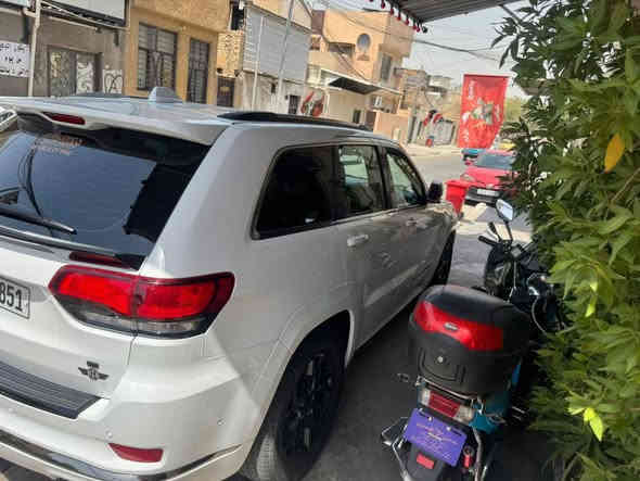 للبيع او مراوس مع سياره عاليه شماليه فقط

جيب لمتد بلاص

خليجيه موديل 18

السياره عليه تحديثS من الخارج دعاميات وصالنصه

بيه صبغ اسفل البيبان كما موضح بالسونار

السياره جاهزه بدون اي نقوصات 

فوول مواصفات السياره 

غنيه عن التعريف

محرك3600 تجي 6 سلندر المرغوب

اختصرت المنشور لان مواصفاته كثيره

السعر ب268$ ورقه وبيه مجال 

مكان السياره بغداد وهي رقم بغداد

واي استفسار اني حاضر

***********

***********

( محمد الصعب )
