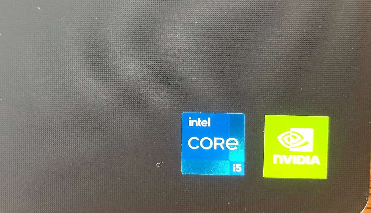 Dell vostro 3510 
Core i5 الجيل 11
Ram 8G ddr4 
Hard  120 m.2 + 1T HDD
VGA 2G geforce + share 4G intel 
Screen 15.6


**إذا كنت صاحب هذا الإعلان وتريد حذفه لأي سبب، رجاءا أرسل رسالة إلى الدعم الفني**