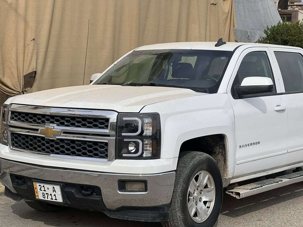 سلڤرادۆ مۆدیل 2015رقم سلێمانی  فول موسفات مکینەی گێڕی بەشەرت 4X4بەنسبەت سبوغ یەک چاملغ بەردەم سەکن بەس سبوغە بێ ناوگردن  سەیارەکە زۆر پاکە خاوێنە 
عەربی 
سلفرادو مودیل 2015رقم سلیمانی فول موصفات مکینە کیر بشرت 4X4نسبە سبوغ 1جاملغ امامي ترف سكن بس سبوغ بدون دواخل  سەیار حيل نضیف
***********
