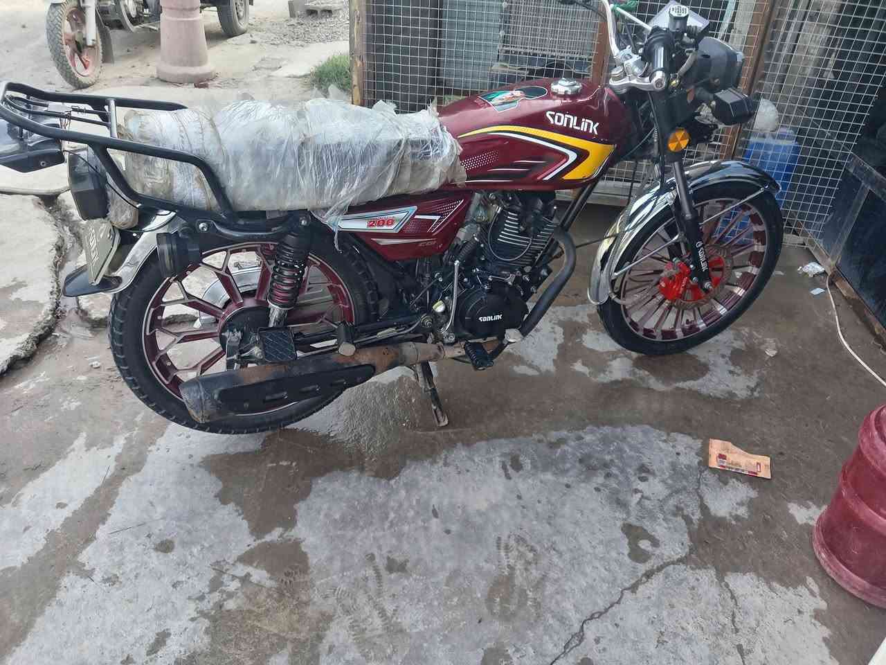 دراجه للبيع موديل 25 أوراق سكنر دراجه جديده مال جناي مرتبة سعر  775


**إذا كنت صاحب هذا الإعلان وتريد حذفه لأي سبب، رجاءا أرسل رسالة إلى الدعم الفني**