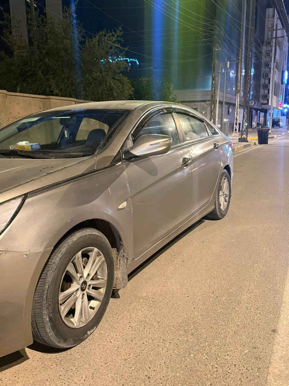 سوناتا 2014 وارد كوري
مكفوله من الضربه بس الكوري ماينكفل من الصبغ 
تبريد ثلج مكينه 2000 خطين محور خط واحد بانزين رقم بصره جاهزه للتحويل كير at مراوس 115 وبيها ومجال


**إذا كنت صاحب هذا الإعلان وتريد حذفه لأي سبب، رجاءا أرسل رسالة إلى الدعم الفني**