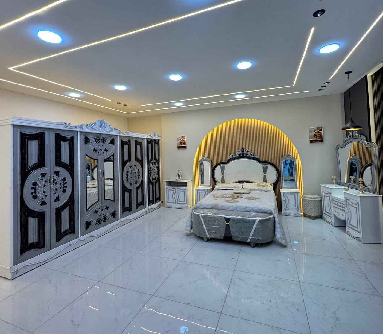 بسم اللە
🎁🎁🎁🎁🎁
متوفر الان موديل جديد ..
السعر ملیون دينار فقط  
سعر الشازلون الخزان 75 الف 
سعر الشازلون المقعد 50 الف 
الطابوریه 25الف
غرفه نوم داخل معاكس خشب 3 ملم
خارج تحفير sns انديف 5 ملم
الصبغ حراري درجة اولى
6باب  متكونه 
زاويه تصميم كنتوري بارتفاع الكنتور
السرير بلاويد اسود 6ارجل
قياس الكنتور ارتفاع 2.40 وعرض 3.20
يوجد توصيل الى جميع المحافضات وباسعار مناسبه
للحجز مراسلتی
العنوان//بغـــــــــداد


**إذا كنت صاحب هذا الإعلان وتريد حذفه لأي سبب، رجاءا أرسل رسالة إلى الدعم الفني**