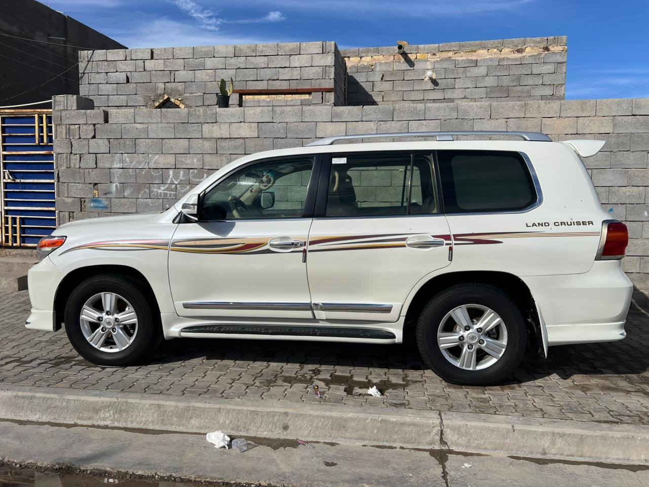 جكسارة للبيع موديل 2013 كفاله منل الصبق والظربه بيه بارد 3 مكانات سياره نظيفه حيل محرك 6 السياره ابريم معروفا مواصفات البريم  سعرها 355 البصرة ***********
