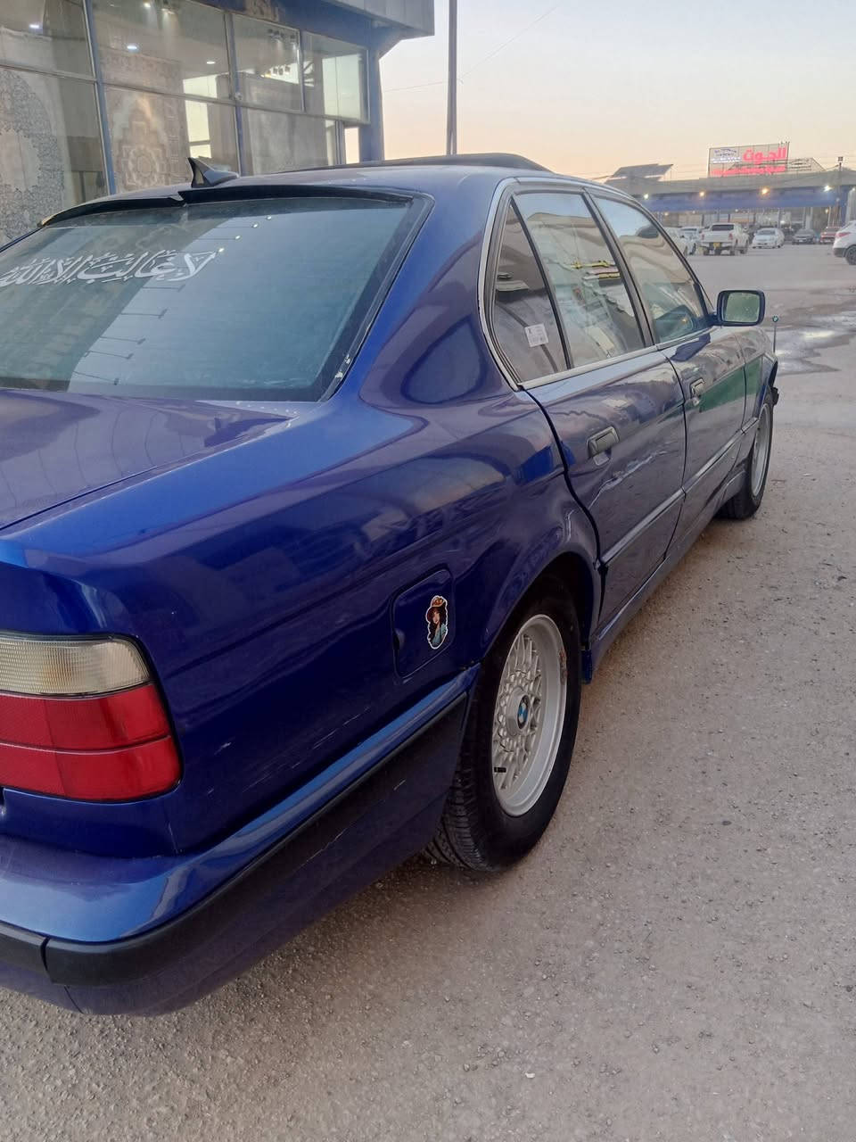 للبيع Bmw
525 مسكر فانوس
موديل 92 
رقم كربلاء
مكفوله من ضربه.
 صبغ جماليه فقط
مكينه وكير حلوات بس مكينه بيهه خيط تبخير
السعر.  49 وبيهه مجال بسيط 
مكان السياره النجف
***********
