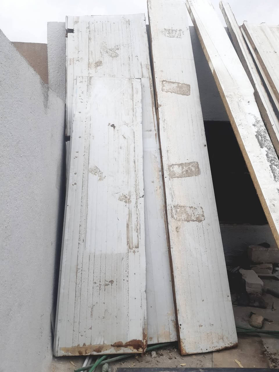 سندويج سقف عدد ١ طول ٤٦٠ المتر ٧
سندويج حائط عدد٣ احجام مختلفه   المتر ٥
جينكو عدد ٢   طول ٣متر  سعرهن ٢٠


**إذا كنت صاحب هذا الإعلان وتريد حذفه لأي سبب، رجاءا أرسل رسالة إلى الدعم الفني**