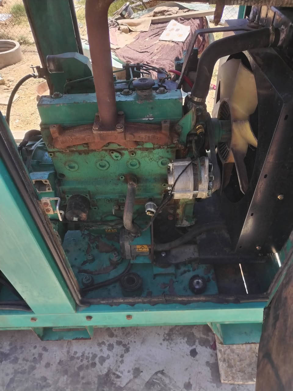 مولد كمنز انكليزي راس توليد ومكينه بلاد كاتم 
 
22 KVA مكانه ميسان العماره
باقي التفاصيل والسعر، خاص ؟


**إذا كنت صاحب هذا الإعلان وتريد حذفه لأي سبب، رجاءا أرسل رسالة إلى الدعم الفني**
