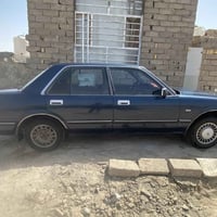 س ‏سلام عليكم سيدان للبيع موديل 93 باسمي تحويل ثاني يوم مكينة قير اثني...