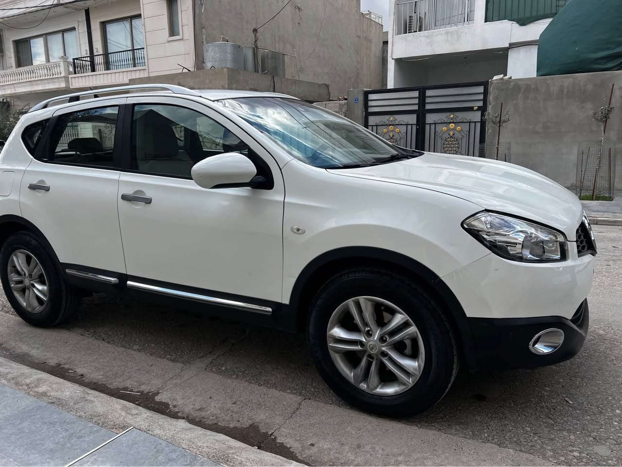 نيسان قەشقای ٢٠١٤ ئێس ئی

بونیت سبوغ ١٣٧ کیلو مەتر ڕویشتوە

سەنەوی هەزە نوێ یە ٢٠٢٩ مانگی ٢ 
  
چوار تایەی نوێ سیارەکە توندو تولە و هیچ مەسروفی تێدانیە

نرخ ( ١٠٨ )

واتساب( *********** ) أربيل, العراق
