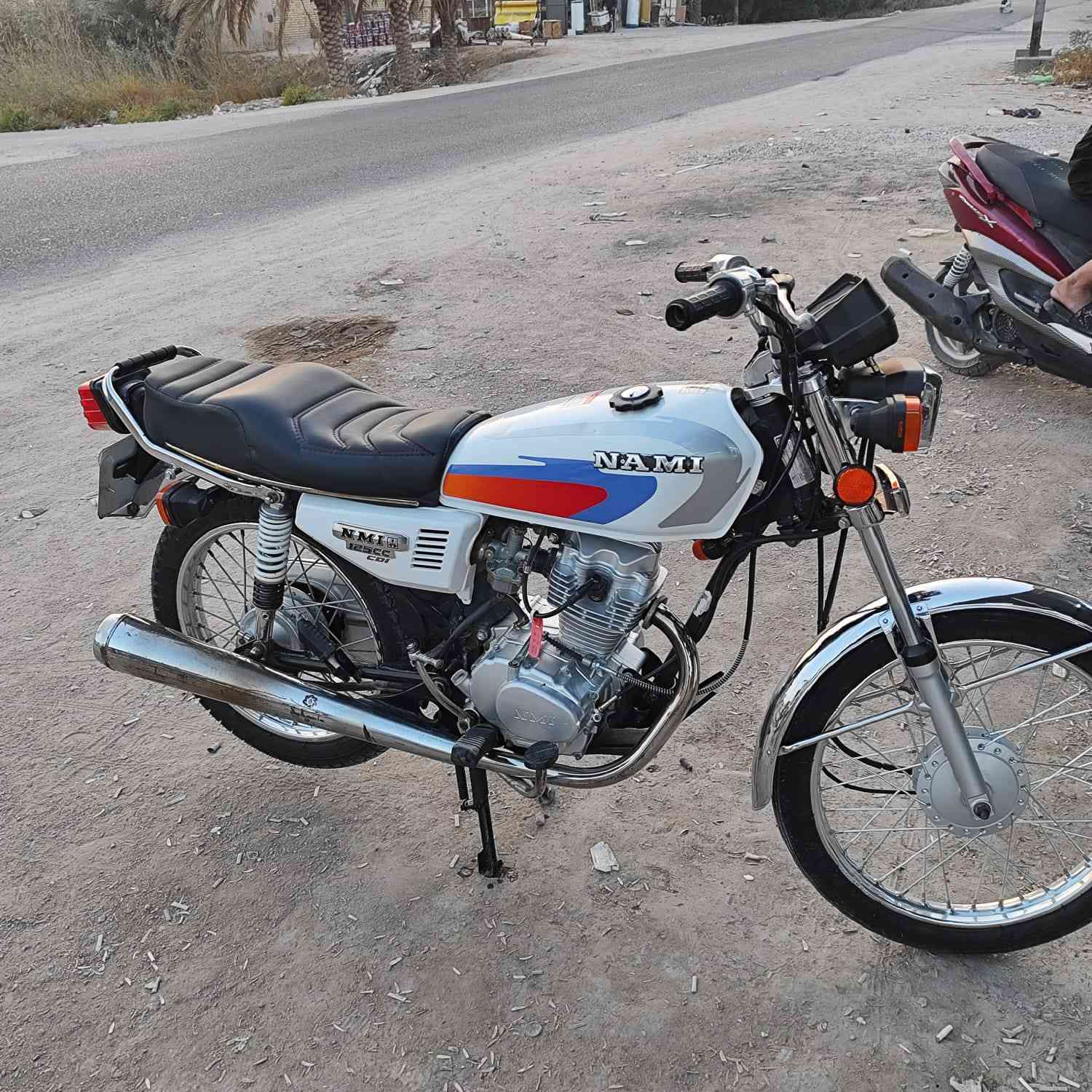 السلام عليكم دراجه 21 رقم وسنويهه مكاني سماوه مركز +الدراجه مفتوحهه بستم سعر خاص او ***********
