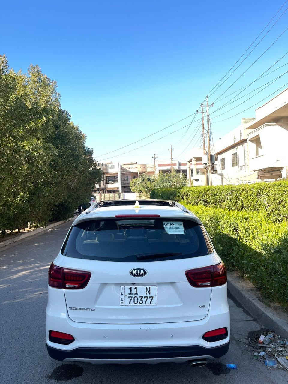 اليدور جديد هذا الجديد واليدور نظيف هذا النظيف
سورنتو 2020 الشركة الدولية  
 بيها نص البنيد صبغ ماشية ٧٧ الف  سيارة صاكة من الدعامية للدعامية
رقم بغداد دولي باسمي شخصياً تحويل مباشر هزة جديدة سنوية لحد 2030   5 كامرات
٦ سلندر
٧ راكب
٣قطع تبريد
بصمة تشغيل وابواب
بردات بلادي
جنطة كهرباء شفط
مري شفط
اشاير بالمري
حساس امامي خلفي
شاشة كبيرة
كامرة دوارة 
كشنات جلد 
كشنات كهرباء 
لايت زينون
بك لايت LED 
 ويل كروم
هندبريك دكمة 

كير ومكينة كفالة على وضع الشركة سبانة ما ممدودة عليها 
السيارة ماشية ٧٧الف كيلو متر ادك جرص بال ١٢٠
السيارة جديدة لزكات الشركة لسة بيها دينار متصرف عليها بغداد حي الحسين ت *********** بي وتساب 
السعر 275  بيها مجال حك الجيه بغداد, العراق
