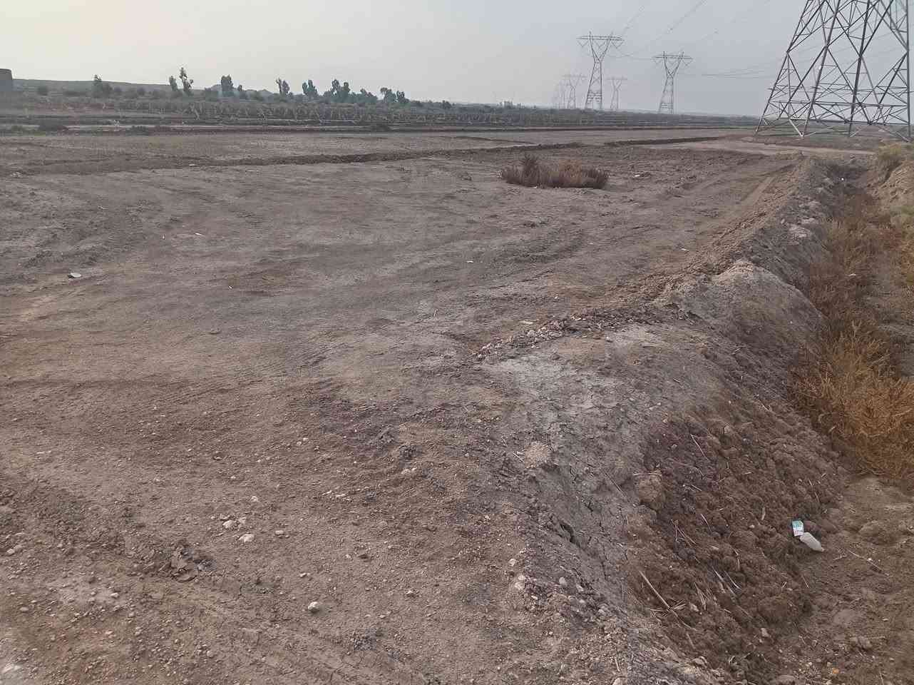 اعادت النشر بسبب الوعود الكاذبه ١٤ دونم  اصلاح زراعي حله جامعة بابل منطقة ربع سعود موجود مي وكهرباء وتبليط السعر الدونم 5 وبيه محال  من الشارع ليمه خمسه كيلو *********** @إشارة
