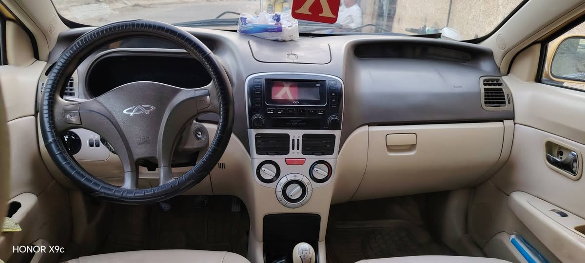 شيري فلاوين  ما بيهه ضربه 2013 / السعر 28 بيهه مجال /*********** تبريد شغال تخم تاير باتري جديد كهربائيت كلهه شغاله مسجل سماعات
