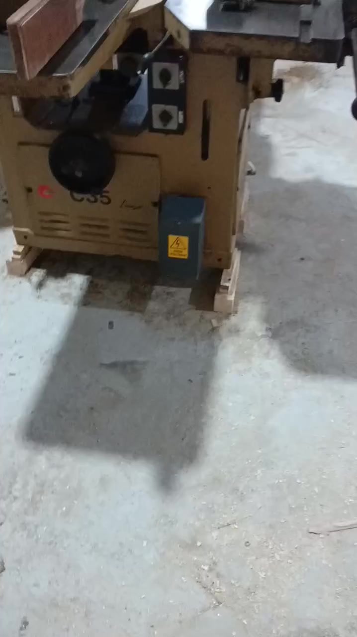 مكينة C35 ايطالي للبيع
للأستفسار عل خاص او واتساب ***********
