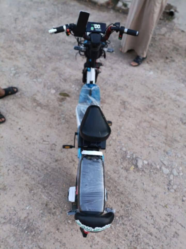 بايسكل شحن للبيع
حجم 20 
فول مواصفات
4 كير سرعه 55 حقيقي
بطاريه جديد A+
كـشـن جـديـد 
السعر 150بي مجال 
مكاني كركوك
رقمي ‏‪***********‬‏ وتساب
