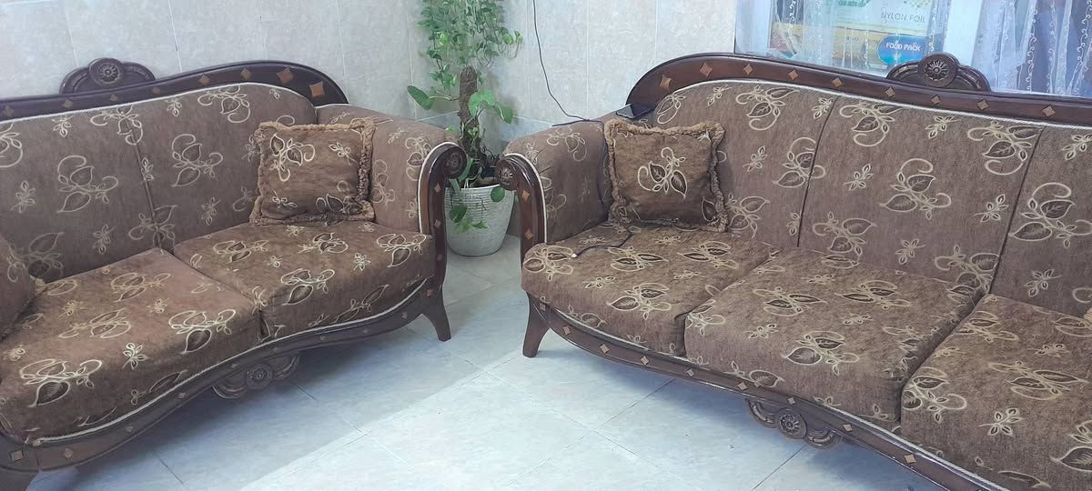 ثلاجة شغالة اي عطل مابيها ب150وطخم خشب زان ب150بيهم مجال بسيط


**إذا كنت صاحب هذا الإعلان وتريد حذفه لأي سبب، رجاءا أرسل رسالة إلى الدعم الفني**