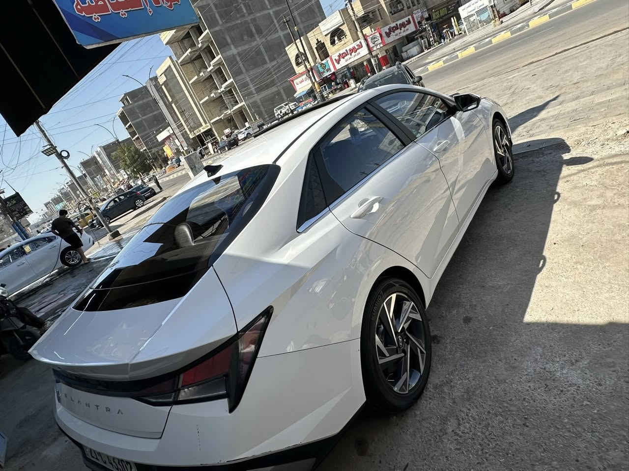 اسلام عليكم
النترا للبيع
موديل 2024
فول مواصفات 
الضرر رصعات في الجاملغ الخلفي مثل ماموضح بل صور 
سيارة ماشية 35 ألف كيلو
سيارة كفالة عامة من كل العيوب
سنوية باسمي تحويل ثاني يوم 
السعر 140 
***********
العنوان بغداد السيدية
