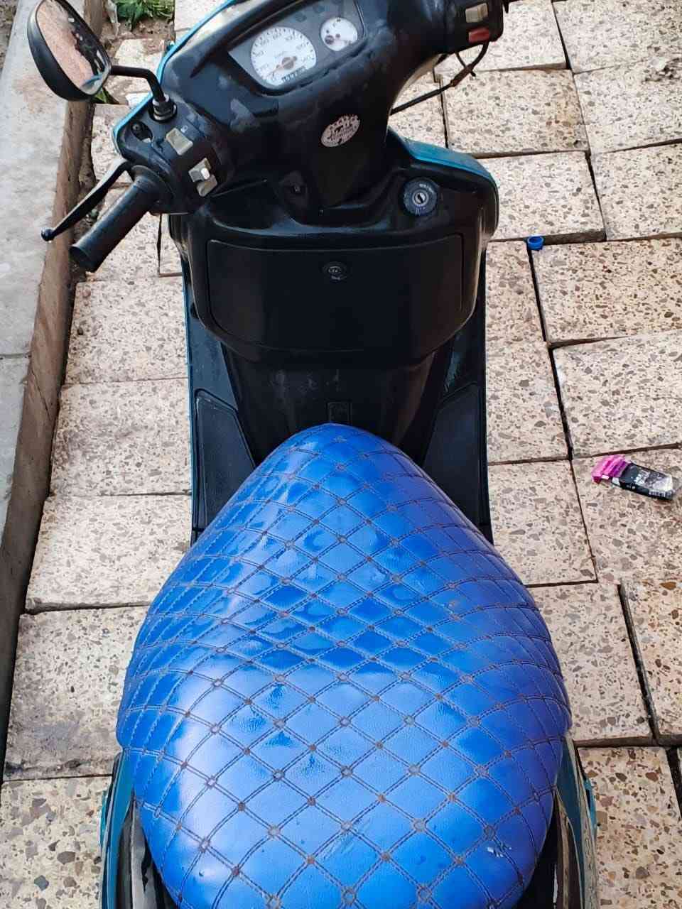 سلام عليكم دراجة فراشة نضيفة مفتوحه مره وحده مجفته صارله سبوع كلشي شغال بيها سلف.هندر.اشاير.لايت ،
السعر يم صاحب الرقم   ***********
