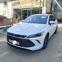 بي واي دي جن بلاس داخل ابيض 2025 مكفولة من الضربه والصبغ والبارد  ماشي...