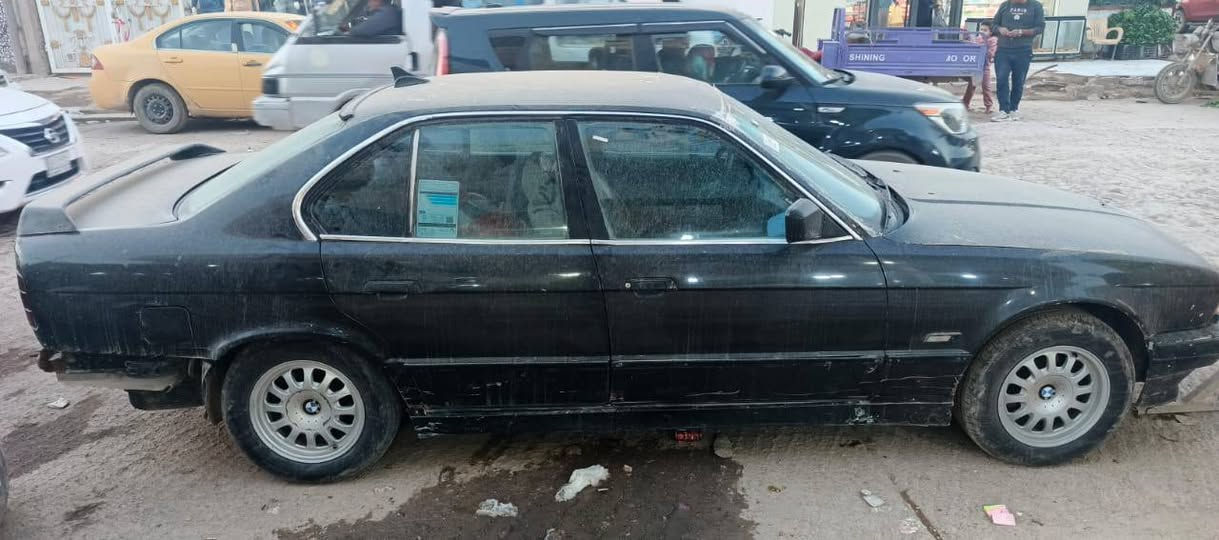 من رخصت الادمن المحترم 525مكينه امسكر فانوص مال تعمير رقم دولي شرط التحويل  نقص شي قليل السعر 37وبيها مجال   الرقم ***********
